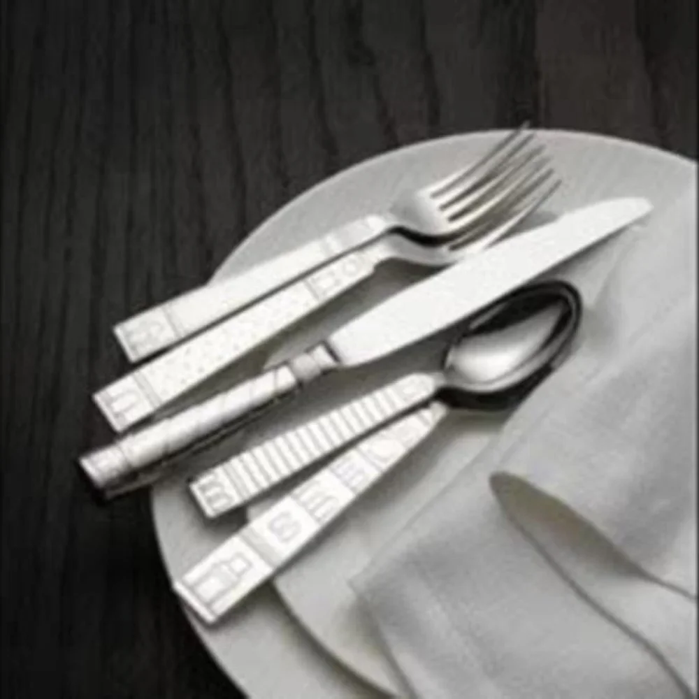 New Authentic Sasaki Sienna Frost 5 pc placesetting